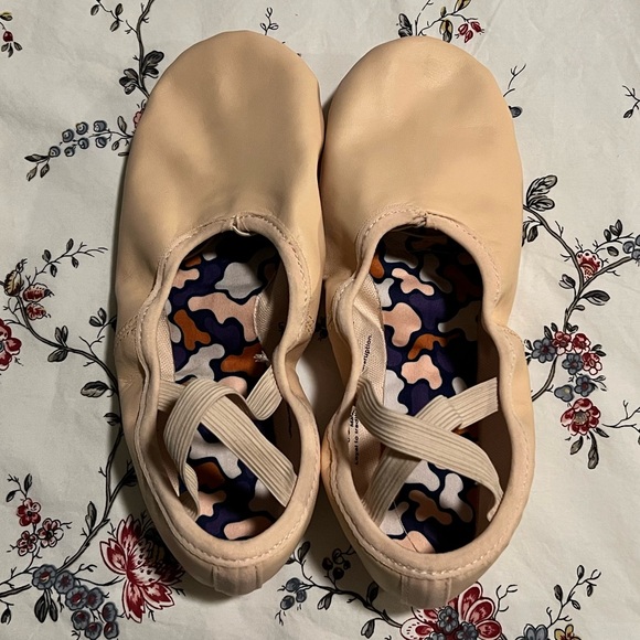 Orza Pro One Leather Ballet Shoes - Women’s Size 6 - New in box! - Picture 2 of 5